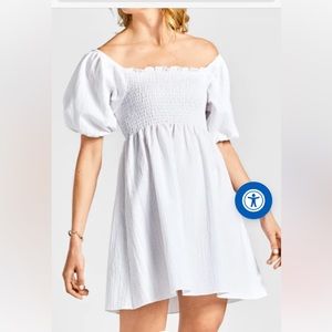NWT Maxwell and Geraldine white smocked dress